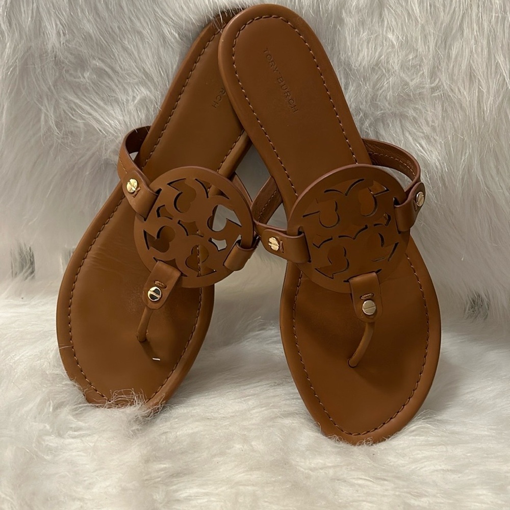 TORY BURCH MILLER IN TAN 9.5
